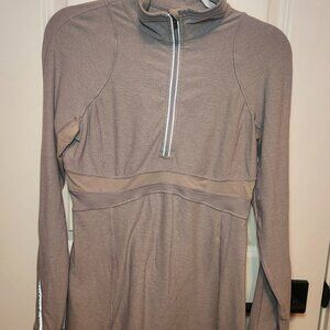 Share lululemon quarter zip women Size 8